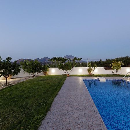 Marina Villa, A Nature Inspiring Retreat Perama  Экстерьер фото